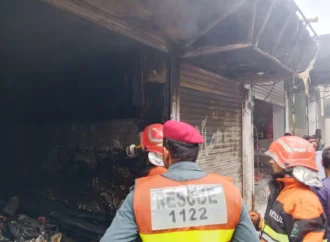 جھنگ میں کرنٹ لگنے سے 6 سالہ بچہ جاں بحق، کپڑے کی دکان میں آتشزدگی پر قابو پا لیا گیا