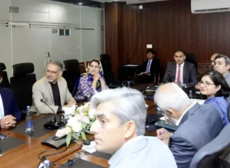 وزیرِ مملکت بلال اظہر کیانی کی زیرِ صدارت کیش لیس معیشت پر اعلیٰ سطحی جائزہ اجلاس