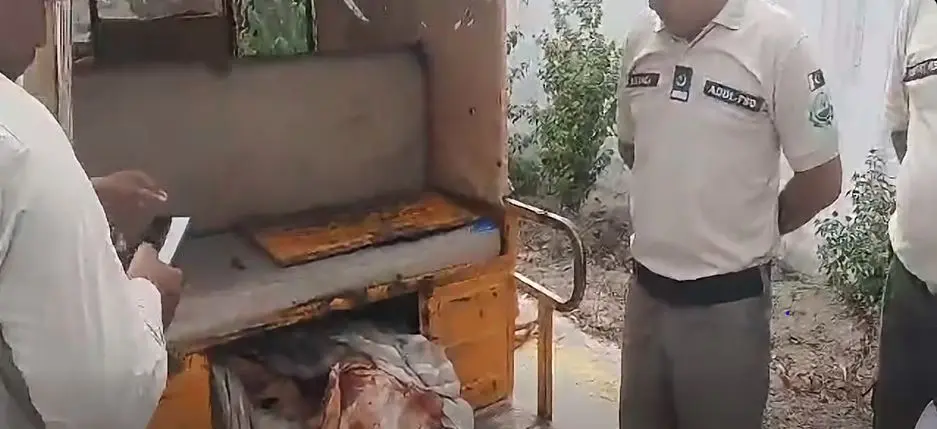 بھوانہ سے جھنگ سپلائی کیا جانے والا 2 من مضر صحت گوشت پکڑا گیا، فوڈ اتھارٹی نے تلف کردیا