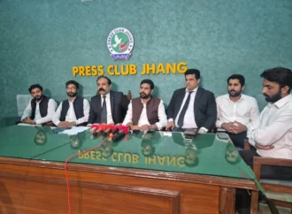 قانون کے طالب علم سید حسیب اکبر کا ایف آئی آر خارج کرنے کا مطالبہ،وکلاء کے ساتھ پریس کانفرنس، پریس کلب کے باہر طلبہ کا احتجاج