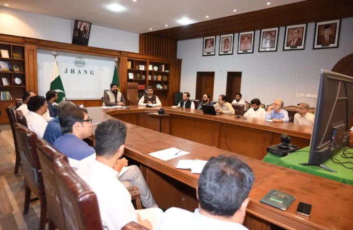 سموگ کی روک تھام: ضلعی انتظامیہ کا مؤثر نگرانی اور خلاف ورزیوں پر بلاامتیاز کارروائی کا فیصلہ