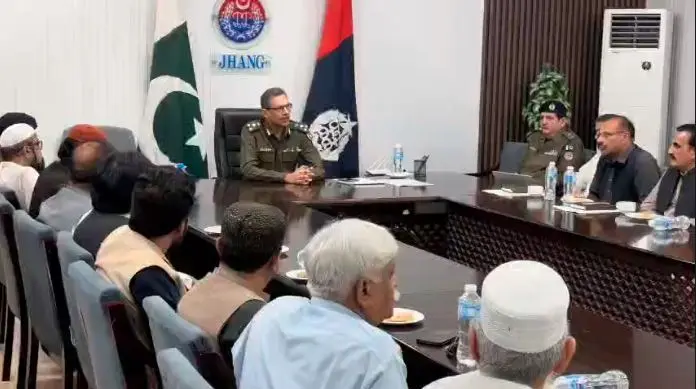 آر پی او فیصل آباد انعام الرحمن ملک کا دورۂ جھنگ، یادگارِ شہداء پر حاضری، امن کمیٹی کے اجلاس میں مذہبی ہم آہنگی اور قیامِ امن کے لیے مشترکہ کوششوں پر زور