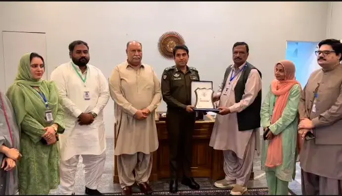 جھنگ پولیس اور میاں میر کالج آف فارمیسی کے مابین پولیس ملازمین اور شہداء کے بچوں کی فلاح و تعلیمی معاونت کے لیے مفاہمتی یادداشت پر دستخط، ڈی پی او ساجد حسین کا طلباء و طالبات سے منشیات کے نقصانات اور خواتین کے تحفظ پر خطاب