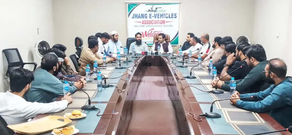 جھنگ ای وہیکلز ایسوسی ایشن کا قیام عمل میں آ گیا، جس کے لیے متفقہ طور پر نئی کابینہ کا انتخاب کر لیا گیا